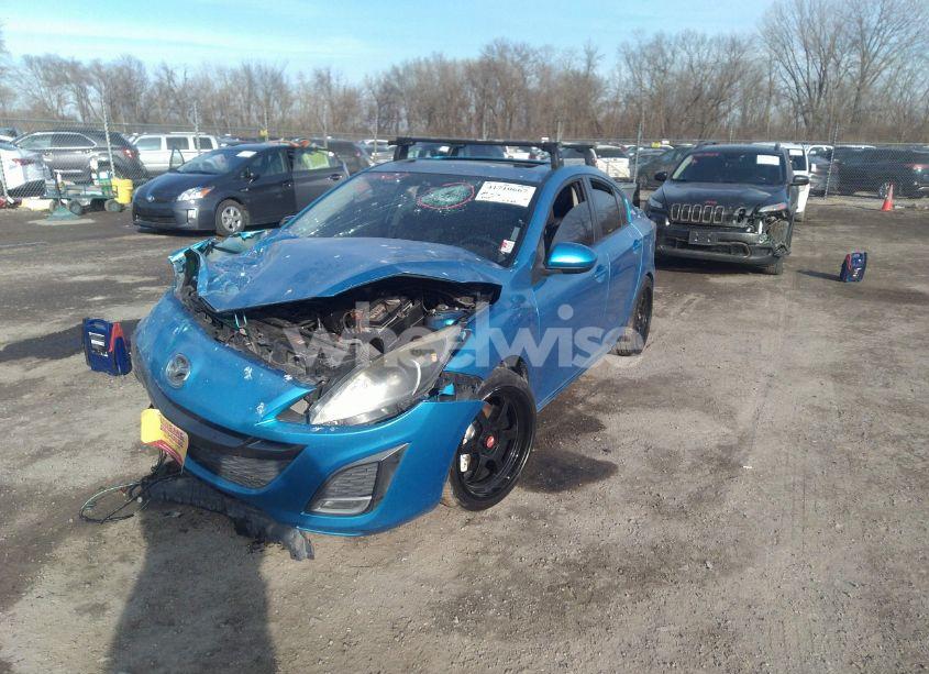 Photo 2 of 2010 Mazda Mazda3 S SPORT (VIN JM1BL1S68A1337681)