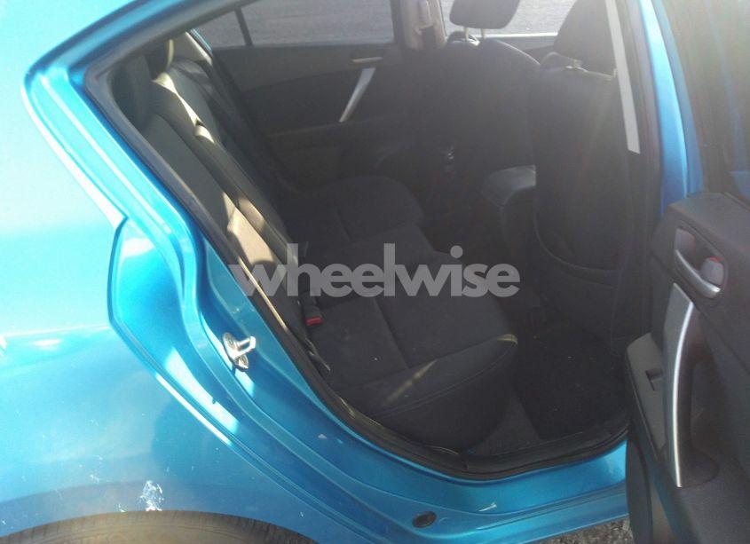 Photo 8 of 2010 Mazda Mazda3 S SPORT (VIN JM1BL1S68A1337681)