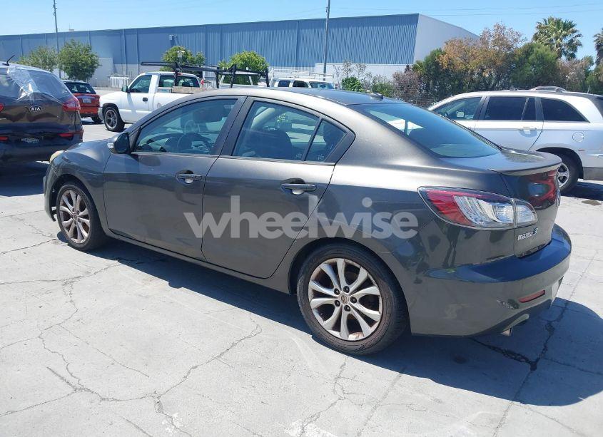 Photo 3 of 2010 Mazda Mazda3 S GRAND TOURING (VIN JM1BL1S69A1164074)