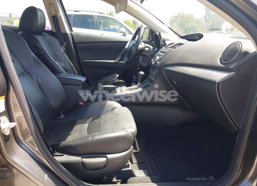 Photo 5 of 2010 Mazda Mazda3 S GRAND TOURING (VIN JM1BL1S69A1164074)