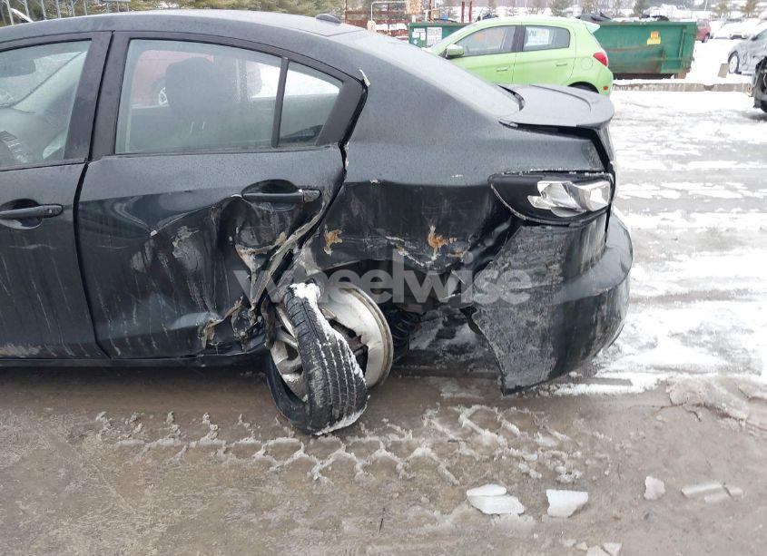 Photo 6 of 2010 Mazda Mazda3 S SPORT (VIN JM1BL1S69A1225259)