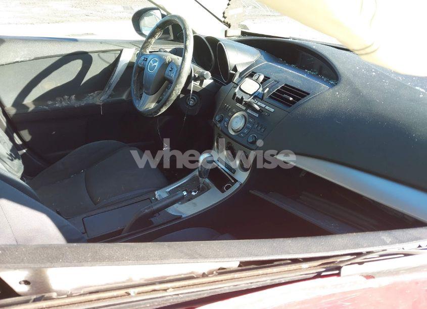 Photo 5 of 2010 Mazda Mazda3 S SPORT (VIN JM1BL1S69A1249612)