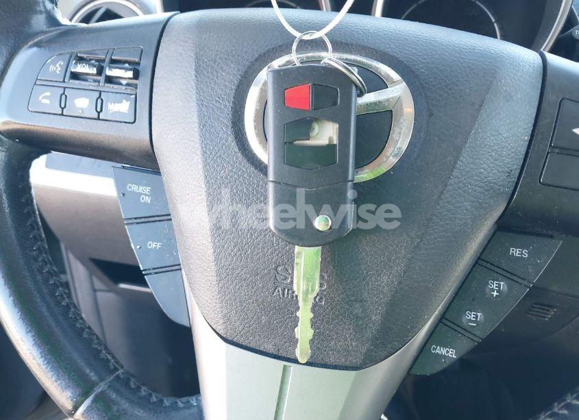 Photo 11 of 2010 Mazda Mazda3 S SPORT (VIN JM1BL1S69A1252039)