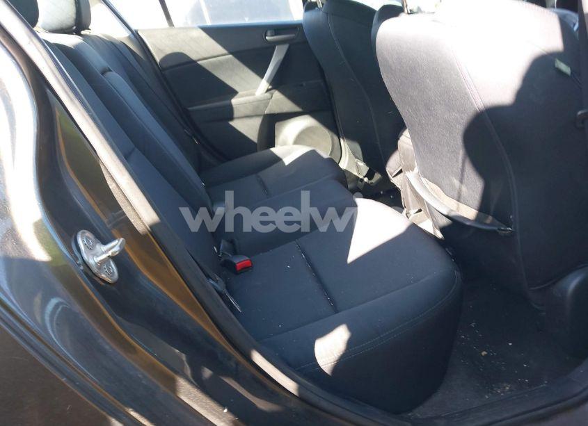 Photo 8 of 2010 Mazda Mazda3 S SPORT (VIN JM1BL1S69A1252039)