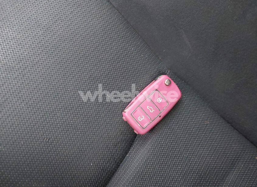 Photo 11 of 2010 Mazda Mazda3 S SPORT (VIN JM1BL1S6XA1266595)