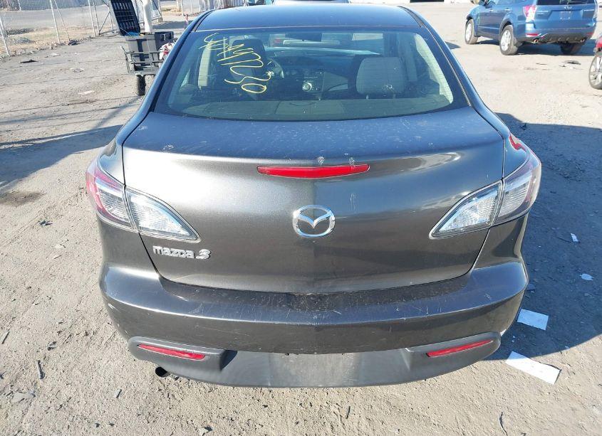 Photo 16 of 2010 Mazda Mazda3 I TOURING (VIN JM1BL1SF0A1171883)