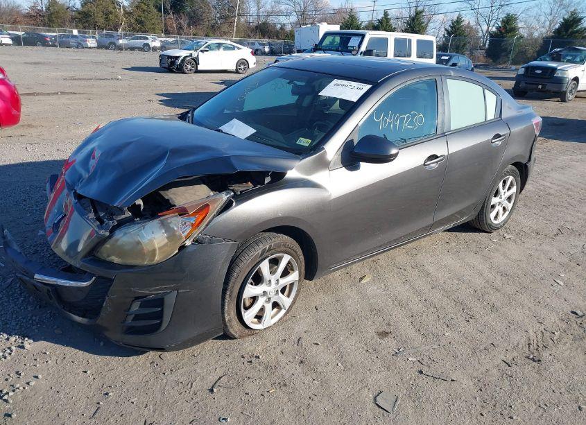 Photo 2 of 2010 Mazda Mazda3 I TOURING (VIN JM1BL1SF0A1171883)