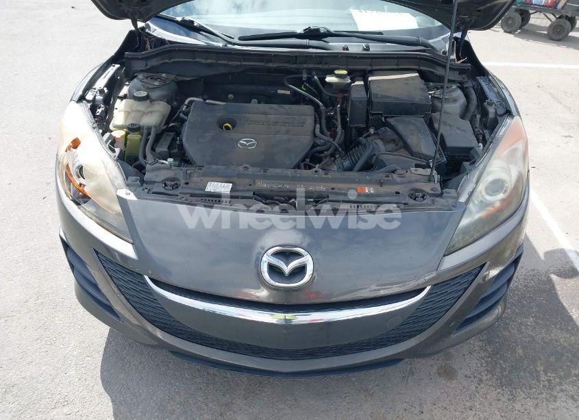 Photo 10 of 2010 Mazda Mazda3 I TOURING (VIN JM1BL1SF0A1184505)