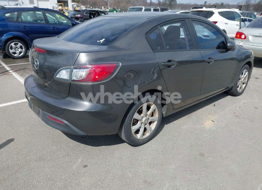 Photo 4 of 2010 Mazda Mazda3 I TOURING (VIN JM1BL1SF0A1184505)