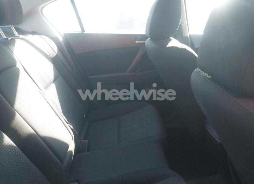 Photo 8 of 2010 Mazda Mazda3 I TOURING (VIN JM1BL1SF0A1213338)