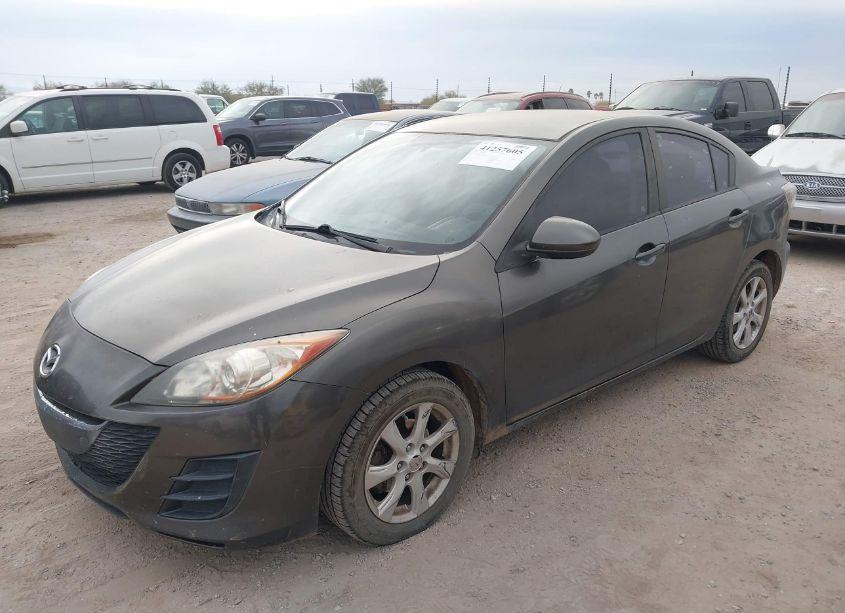 Photo 2 of 2010 Mazda Mazda3 I TOURING (VIN JM1BL1SF0A1236425)