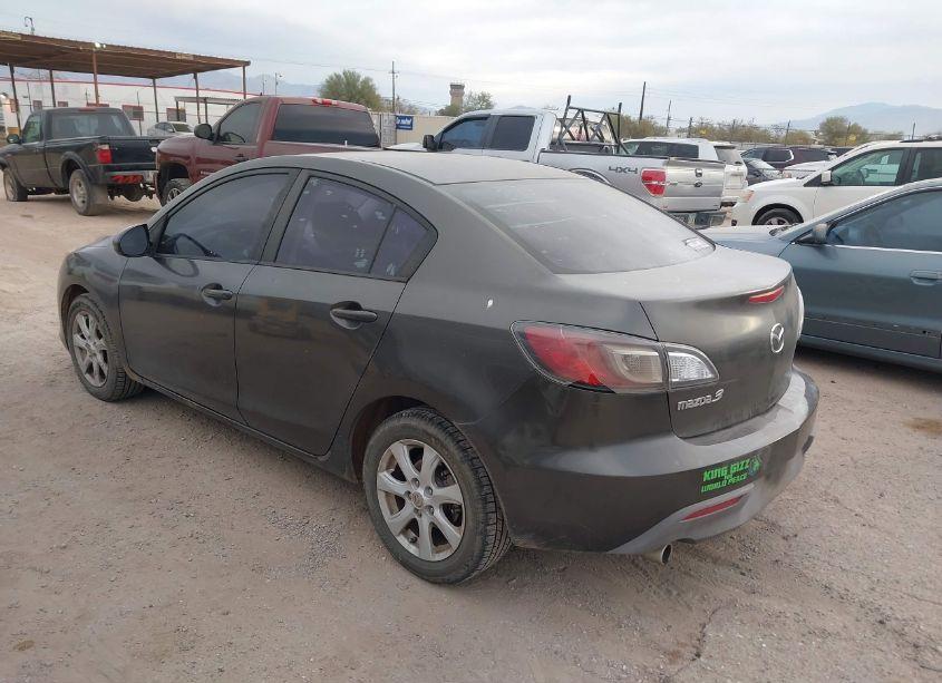 Photo 3 of 2010 Mazda Mazda3 I TOURING (VIN JM1BL1SF0A1236425)