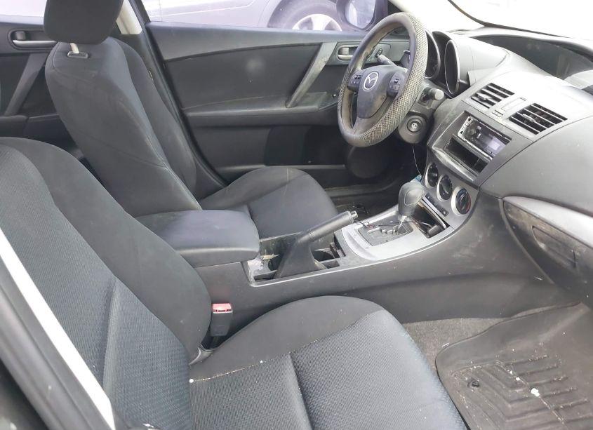Photo 5 of 2010 Mazda Mazda3 I TOURING (VIN JM1BL1SF0A1236425)