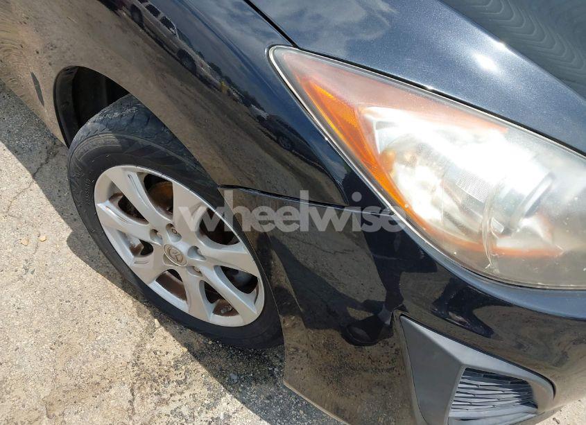 Photo 12 of 2010 Mazda Mazda3 I TOURING (VIN JM1BL1SF0A1256173)