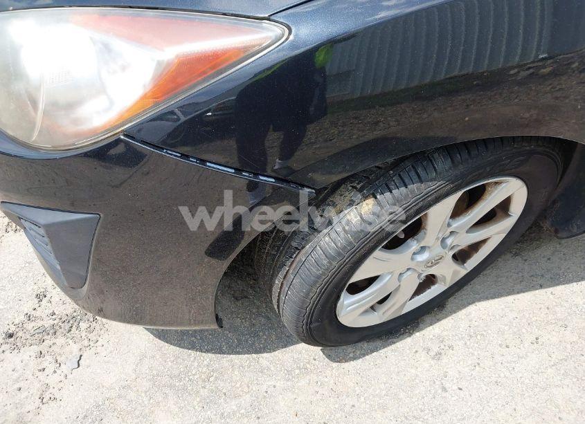 Photo 6 of 2010 Mazda Mazda3 I TOURING (VIN JM1BL1SF0A1256173)