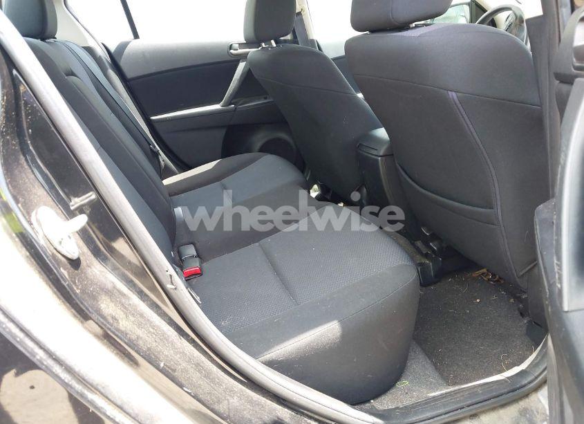 Photo 8 of 2010 Mazda Mazda3 I TOURING (VIN JM1BL1SF0A1256173)