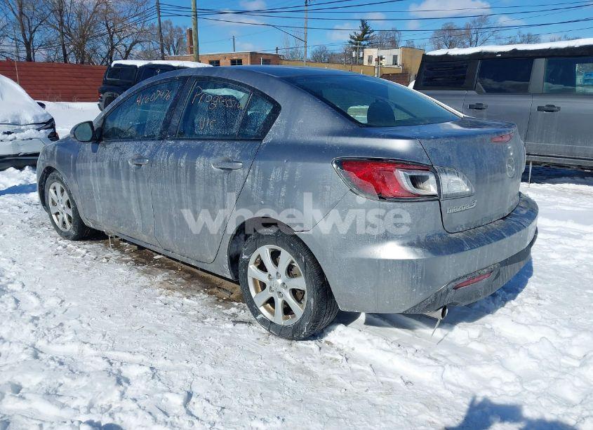 Photo 3 of 2010 Mazda Mazda3 I TOURING (VIN JM1BL1SF0A1340106)