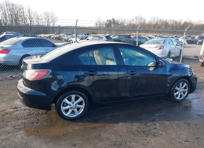 Photo 13 of 2010 Mazda Mazda3 I TOURING (VIN JM1BL1SF1A1121123)