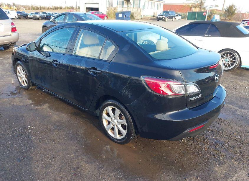 Photo 3 of 2010 Mazda Mazda3 I TOURING (VIN JM1BL1SF1A1121123)