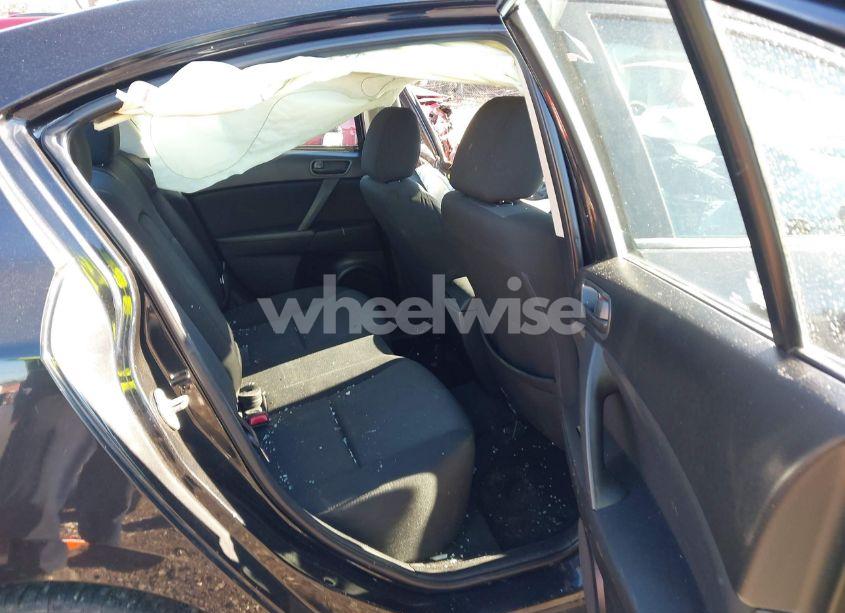 Photo 8 of 2010 Mazda Mazda3 (VIN JM1BL1SF1A1175120)