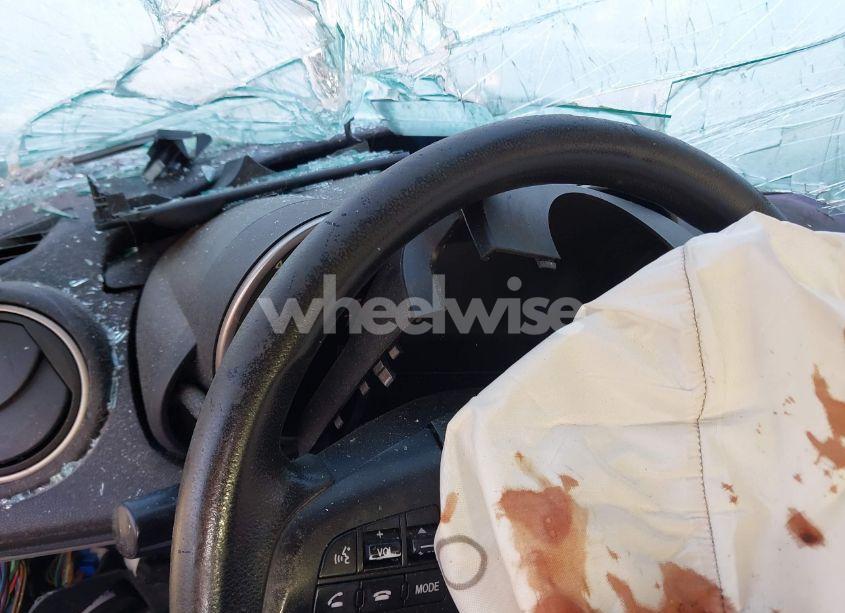 Photo 15 of 2010 Mazda Mazda3 I TOURING (VIN JM1BL1SF1A1186330)