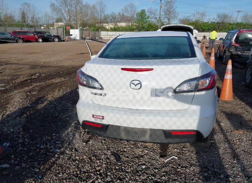 Photo 16 of 2010 Mazda Mazda3 I TOURING (VIN JM1BL1SF1A1186330)