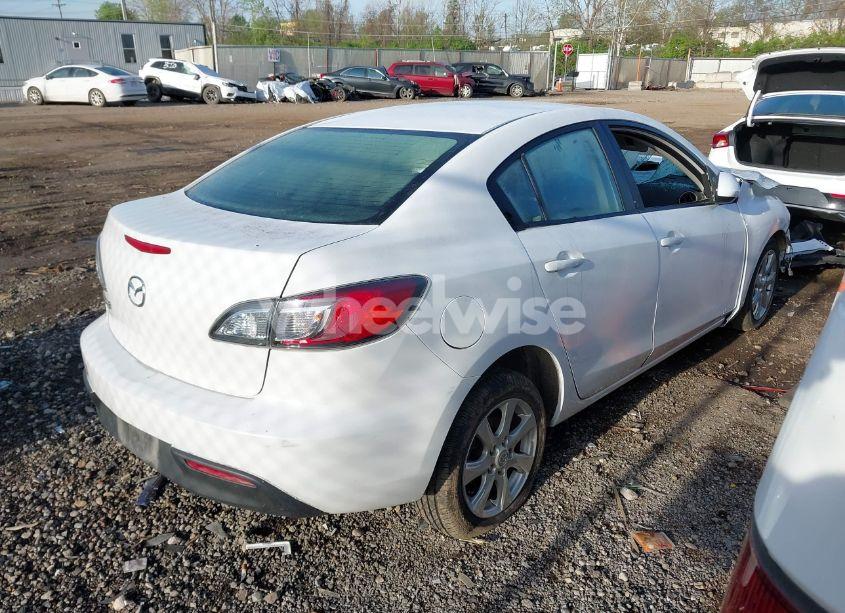 Photo 4 of 2010 Mazda Mazda3 I TOURING (VIN JM1BL1SF1A1186330)