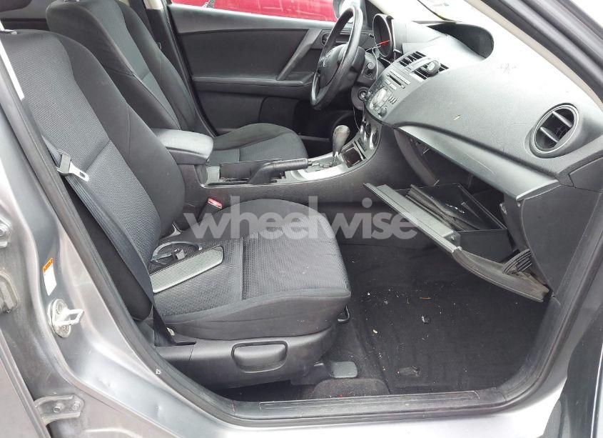 Photo 5 of 2010 Mazda Mazda3 I SPORT (VIN JM1BL1SF1A1186599)