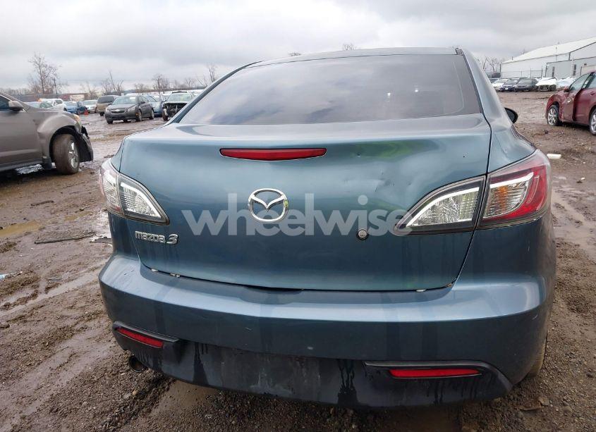 Photo 17 of 2010 Mazda Mazda3 I SPORT (VIN JM1BL1SF1A1213994)