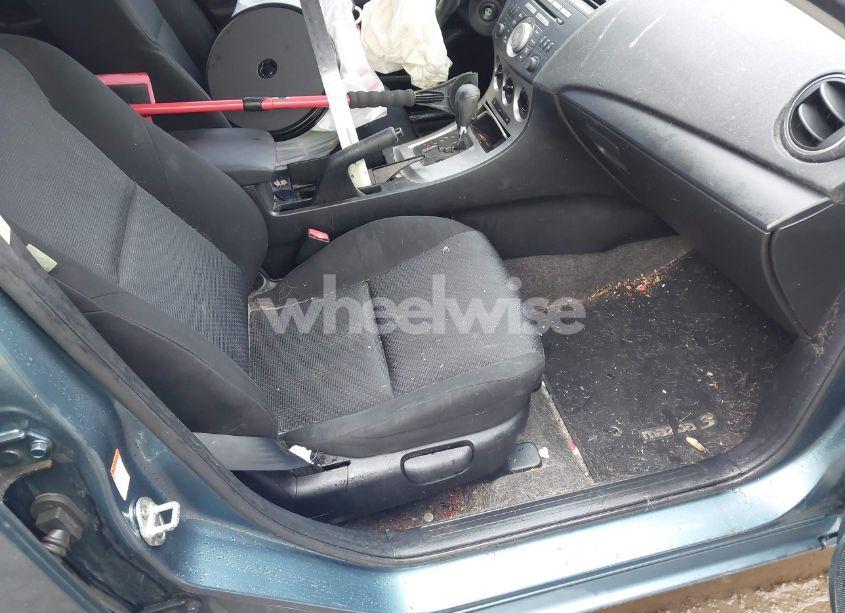 Photo 5 of 2010 Mazda Mazda3 I SPORT (VIN JM1BL1SF1A1213994)