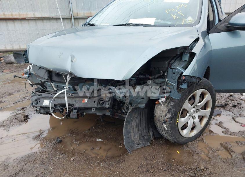 Photo 6 of 2010 Mazda Mazda3 I SPORT (VIN JM1BL1SF1A1213994)