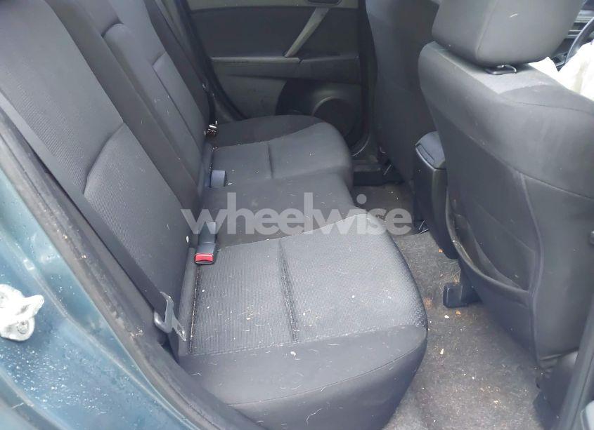 Photo 8 of 2010 Mazda Mazda3 I SPORT (VIN JM1BL1SF1A1213994)