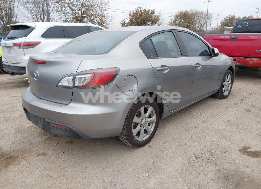 Photo 4 of 2010 Mazda Mazda3 I TOURING (VIN JM1BL1SF1A1216166)