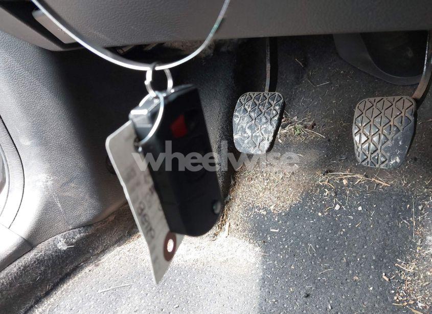 Photo 11 of 2010 Mazda Mazda3 I TOURING (VIN JM1BL1SF1A1222100)