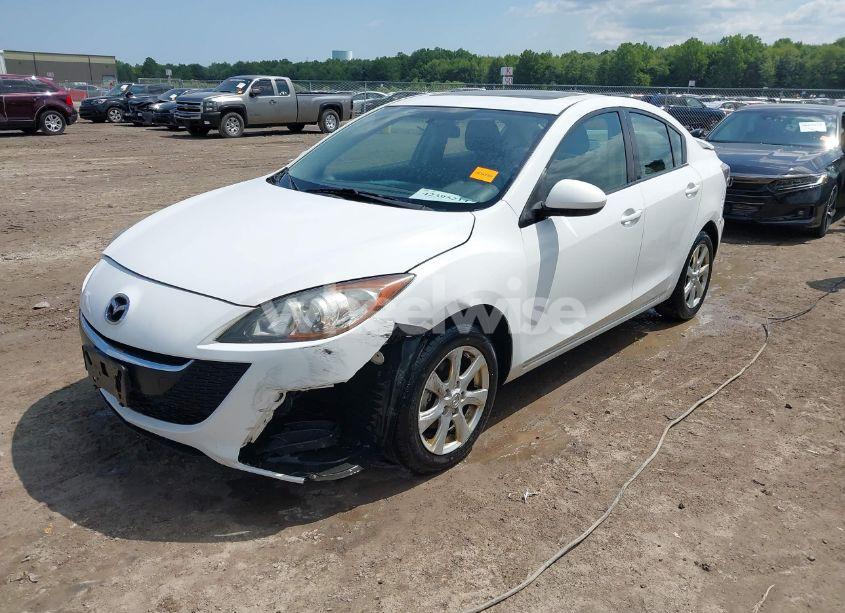 Photo 2 of 2010 Mazda Mazda3 I TOURING (VIN JM1BL1SF1A1222100)