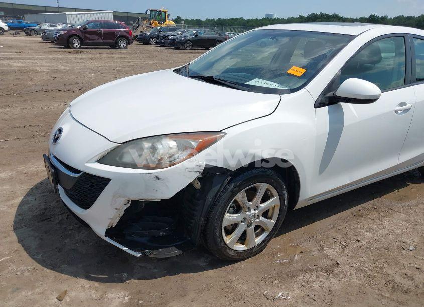 Photo 6 of 2010 Mazda Mazda3 I TOURING (VIN JM1BL1SF1A1222100)