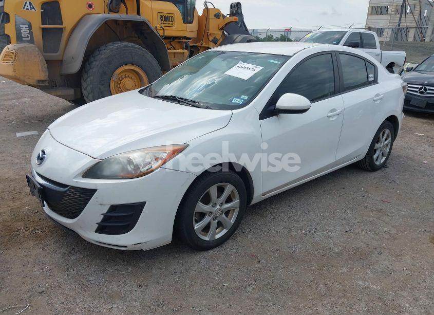 Photo 2 of 2010 Mazda Mazda3 I TOURING (VIN JM1BL1SF1A1227989)
