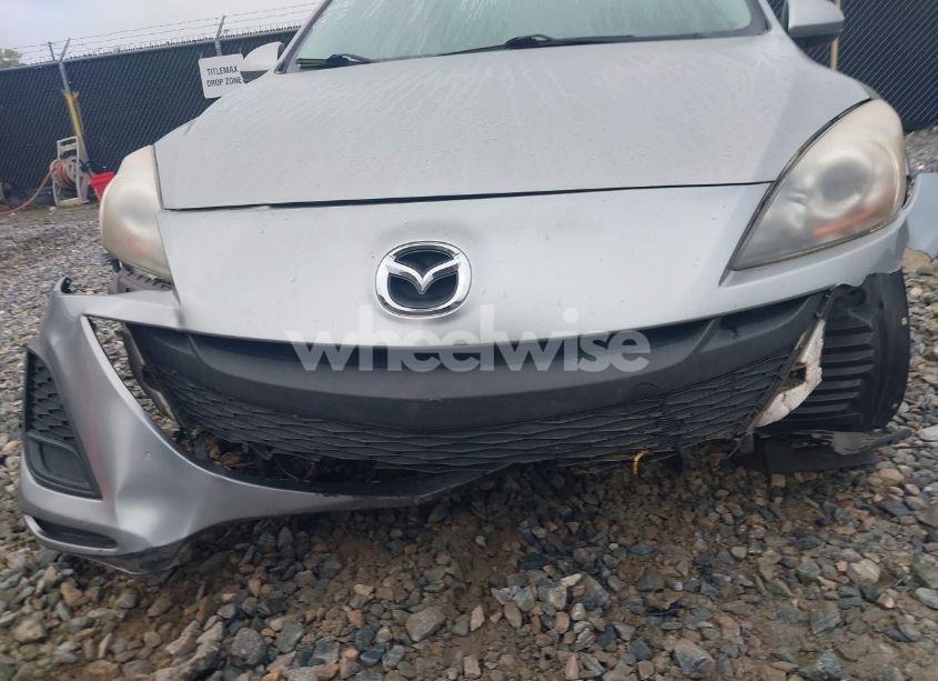 Photo 6 of 2010 Mazda Mazda3 I SPORT (VIN JM1BL1SF1A1257607)