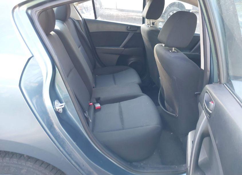 Photo 8 of 2010 Mazda Mazda3 I SPORT (VIN JM1BL1SF1A1265920)