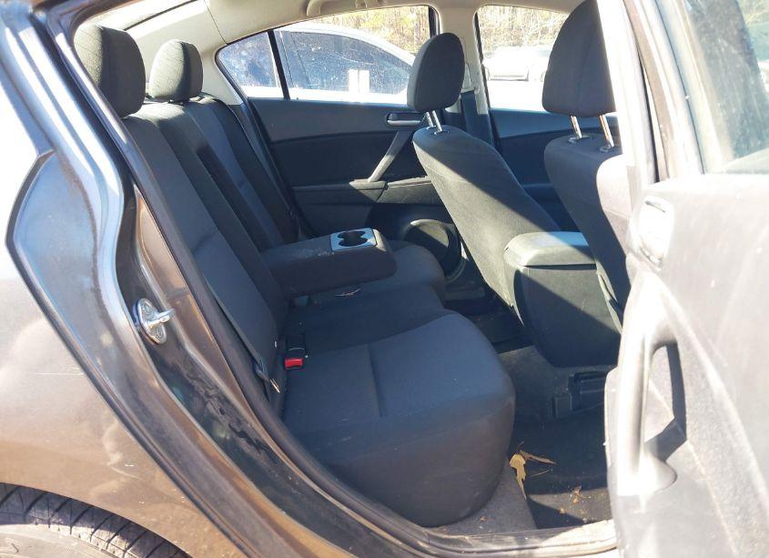 Photo 8 of 2010 Mazda Mazda3 I TOURING (VIN JM1BL1SF1A1268185)