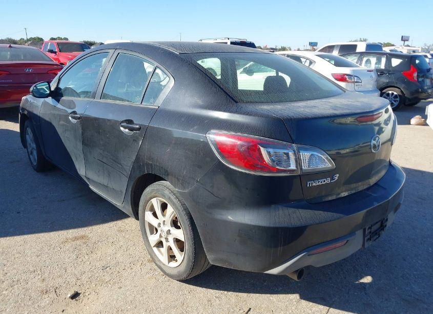 Photo 3 of 2010 Mazda Mazda3 I TOURING (VIN JM1BL1SF1A1340647)