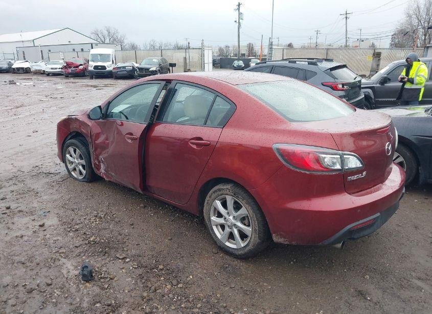 Photo 3 of 2010 Mazda Mazda3 I TOURING (VIN JM1BL1SF2A1160982)