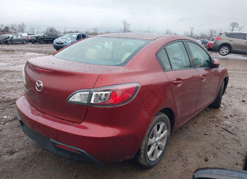 Photo 4 of 2010 Mazda Mazda3 I TOURING (VIN JM1BL1SF2A1160982)