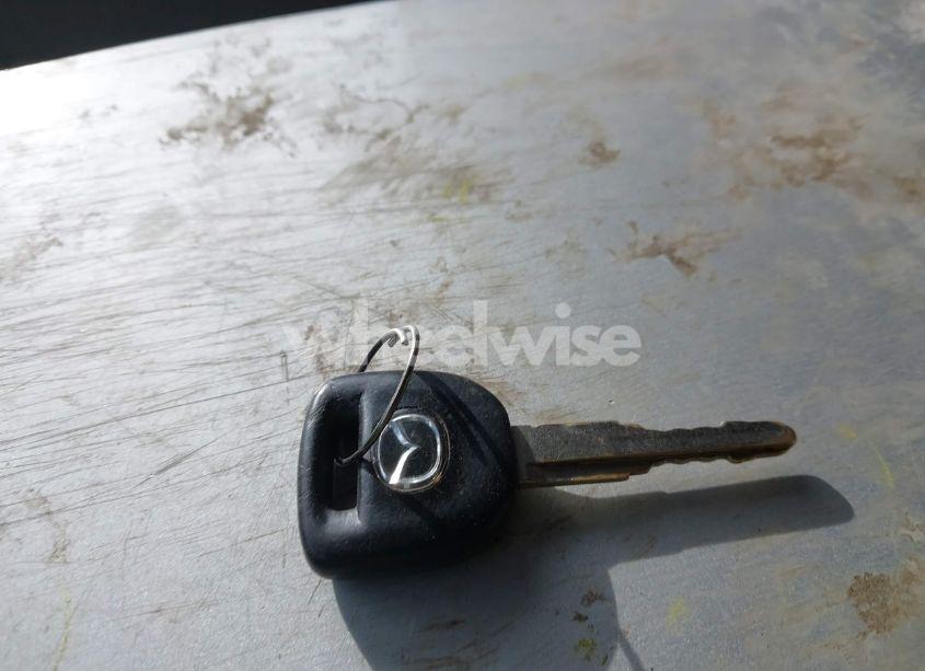 Photo 11 of 2010 Mazda Mazda3 I SPORT (VIN JM1BL1SF2A1187809)