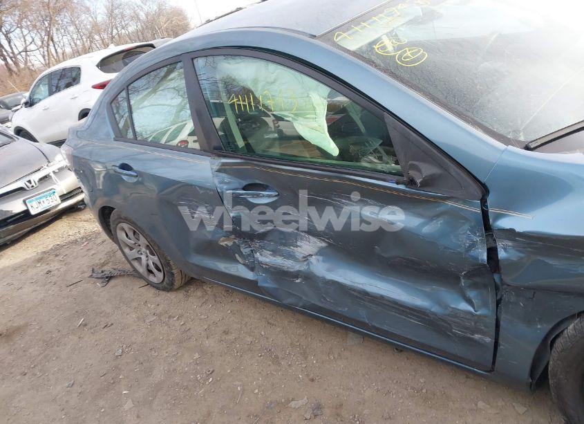 Photo 13 of 2010 Mazda Mazda3 I SPORT (VIN JM1BL1SF2A1187809)