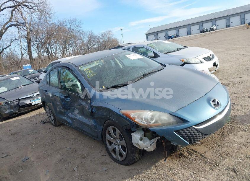 Photo 6 of 2010 Mazda Mazda3 I SPORT (VIN JM1BL1SF2A1187809)