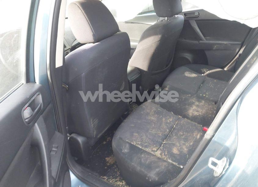 Photo 8 of 2010 Mazda Mazda3 I SPORT (VIN JM1BL1SF2A1187809)