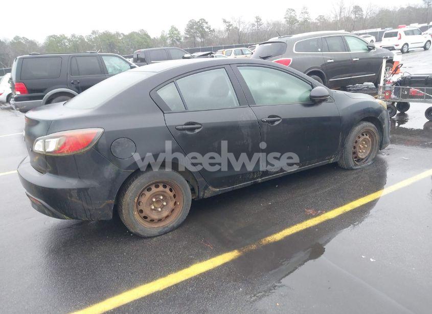 Photo 4 of 2010 Mazda Mazda3 I SPORT (VIN JM1BL1SF2A1200803)