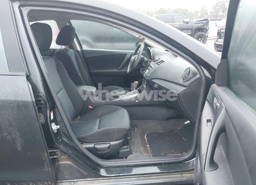 Photo 5 of 2010 Mazda Mazda3 I SPORT (VIN JM1BL1SF2A1200803)