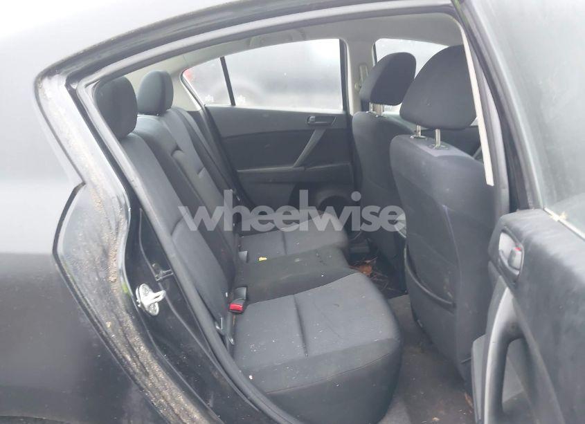 Photo 8 of 2010 Mazda Mazda3 I SPORT (VIN JM1BL1SF2A1200803)